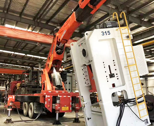 诸暨提升工作效率，选择优质折臂吊租赁服务