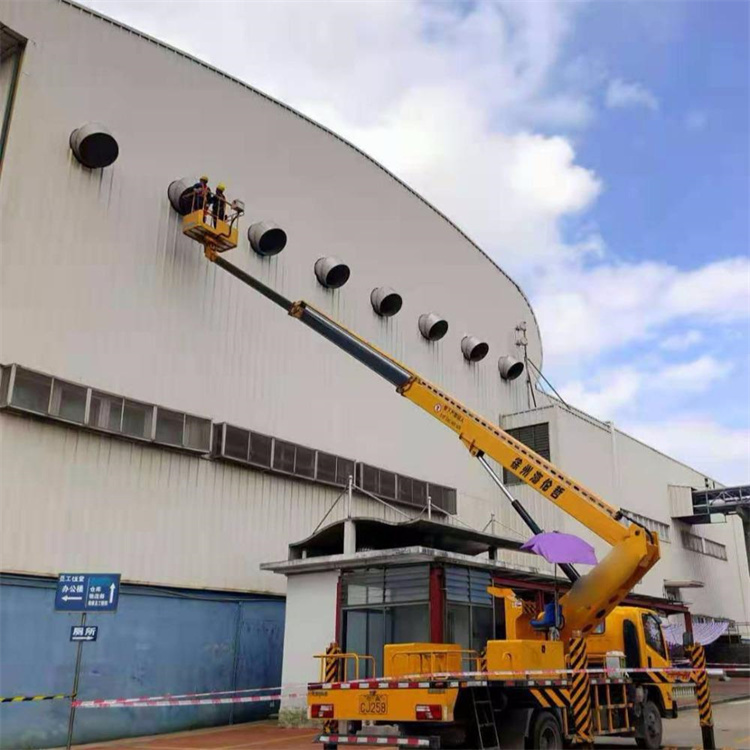 诸暨高空作业车出租服务：专业广告牌安装解决方案